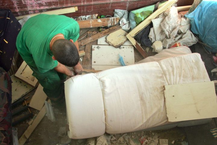 Bruxelles renforce les collectes de déchets encombrants avec des sanctions accrues contre le dépôt illégal