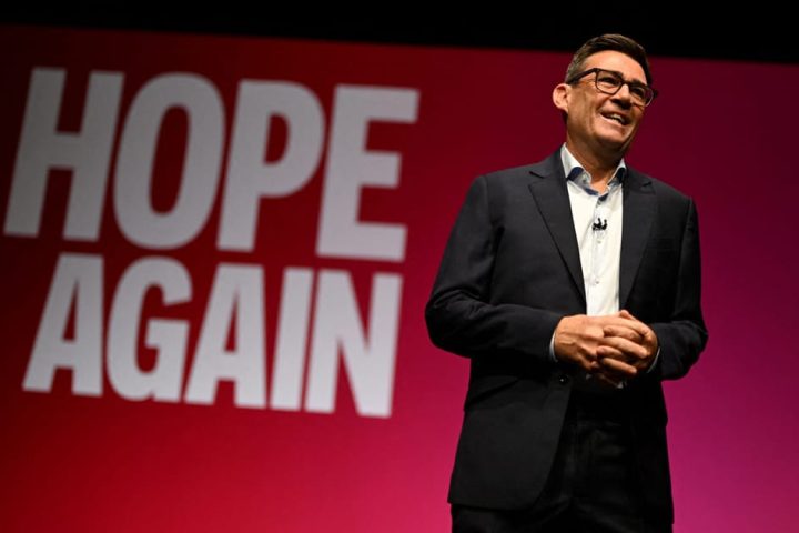 Burnham annonce un plan pour remplacer le mécanisme de protection des retraites d'ici 2030