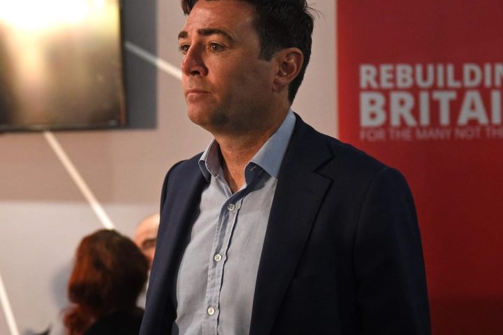 Burnham évoque un éventuel engagement du Labour de réintégrer l'UE avant les prochaines élections