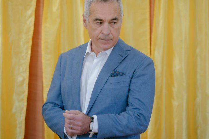 Călin Georgescu arrêté en Roumanie pour suspicion de fraude dans une enquête criminelle organisée