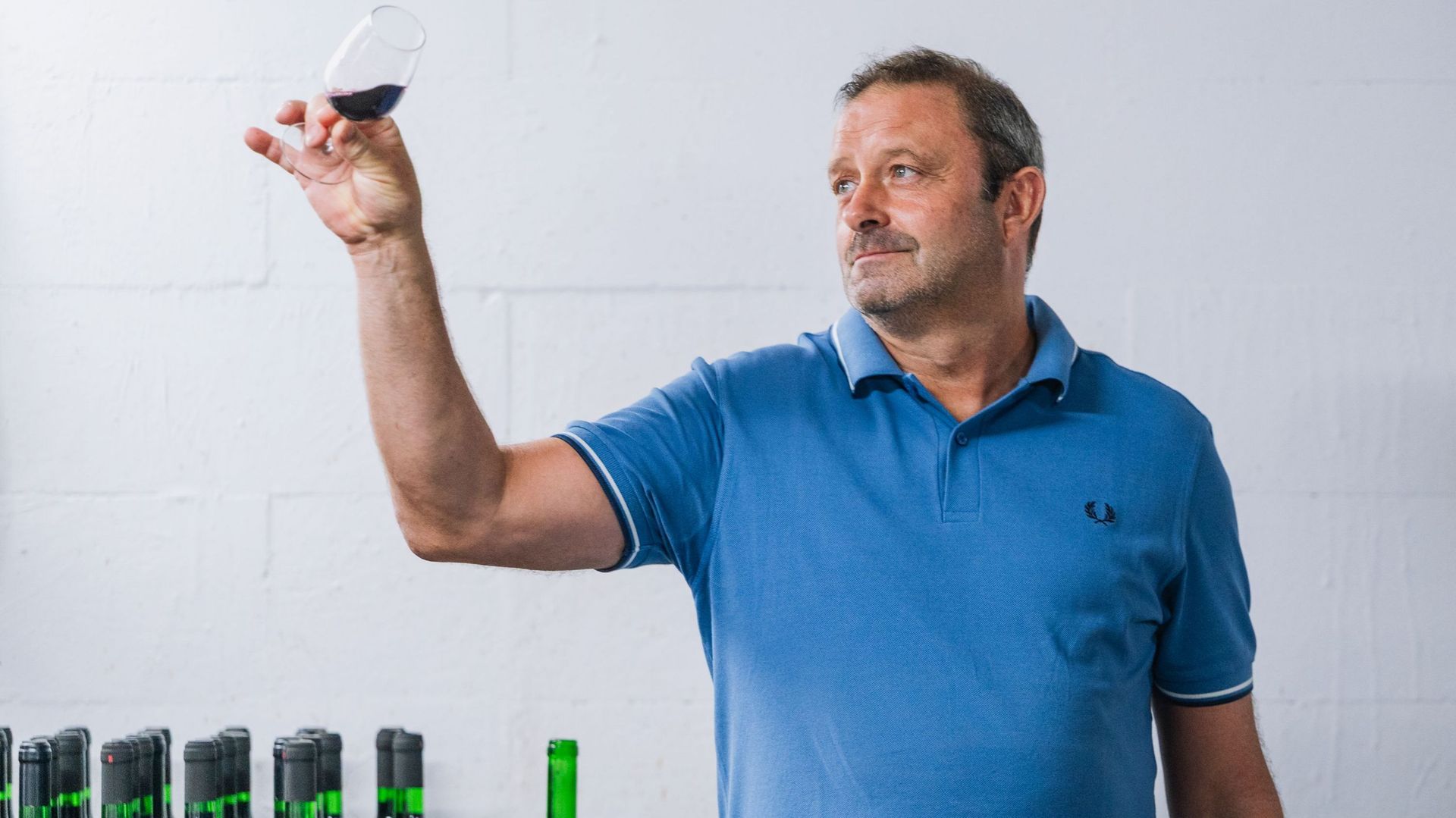 Cédric Lemaire crée le vignoble « Au Pied des Monts » à Fairon, en Belgique