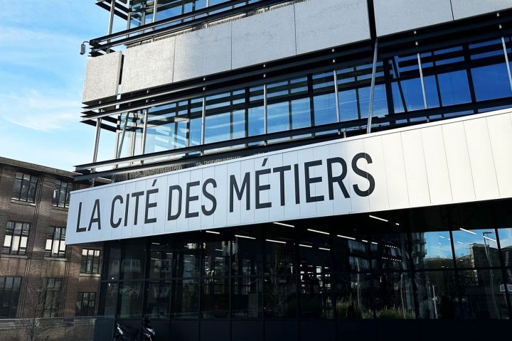 Charleroi inaugure une nouvelle Cité des Métiers pour soutenir l'orientation professionnelle