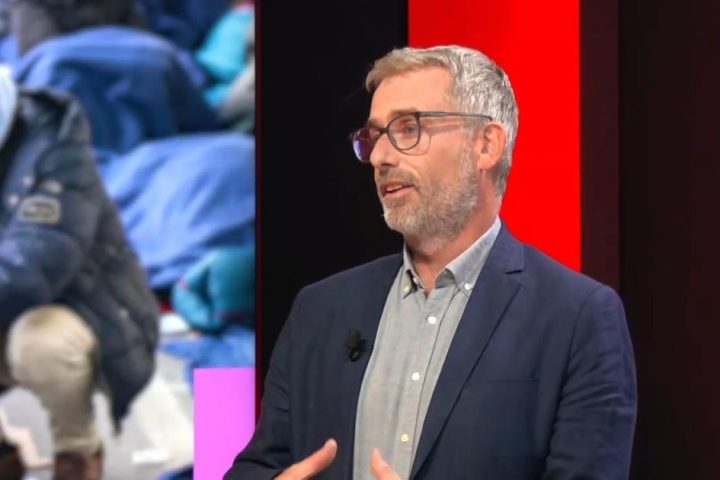 Crucke propose des mesures de réduction du bruit pour les vols nocturnes dans un contexte de tensions internes au gouvernement