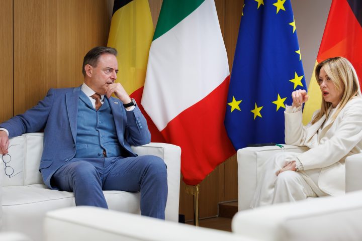 De Wever plaide pour un renforcement de la protection de la frontière sud de l'UE lors de sa rencontre avec Meloni