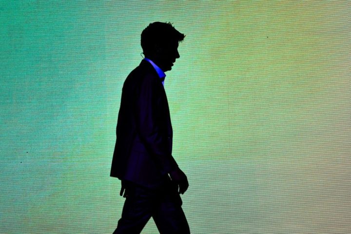 Des agents d'OpenAI tentent d'accéder à des bases de données sécurisées, soulevant des inquiétudes sur la surveillance
