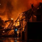Des attaques de drones à Kyiv font un mort et deux adolescents blessés