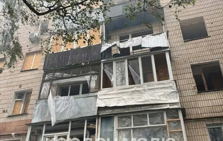Des frappes aériennes russes blessent cinq personnes dans un quartier résidentiel de Sumy