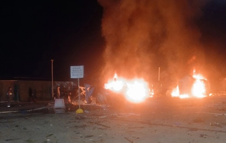 Des frappes de drones russes touchent un marché près de Kyiv, faisant des victimes