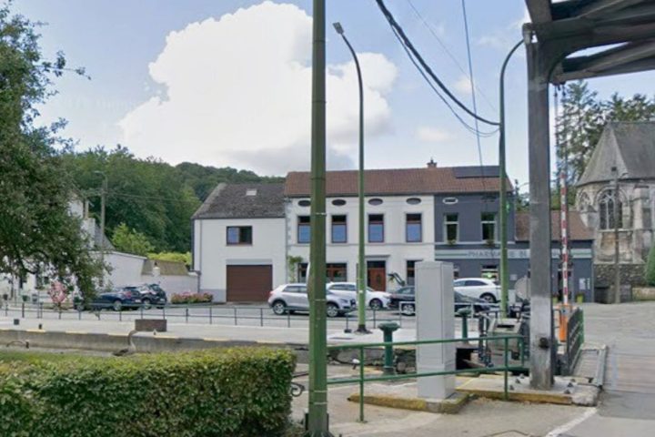Deux personnes âgées décèdent après qu'un véhicule ait plongé dans l'eau au barrage de Landelies