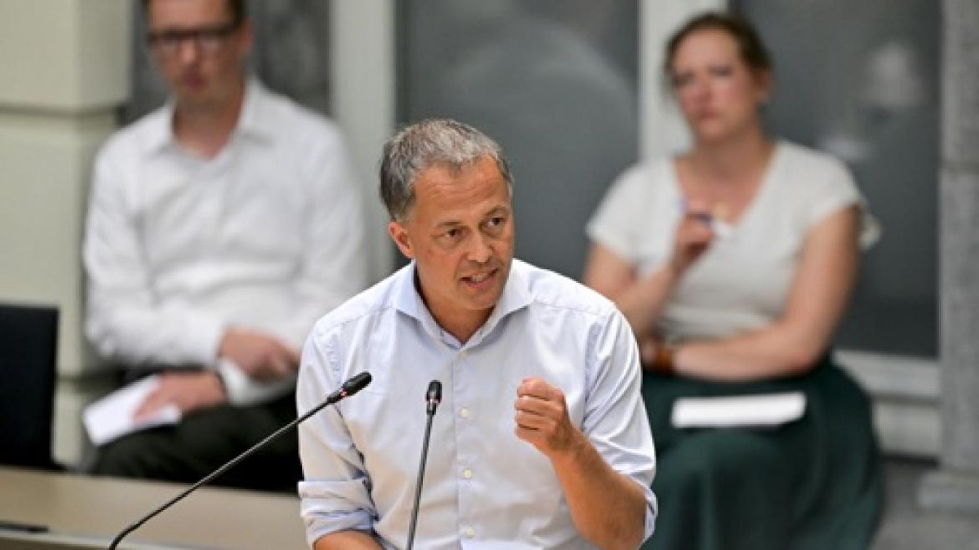 Egbert Lachaert annonce son intention de démissionner en tant que leader du groupe du Parlement flamand
