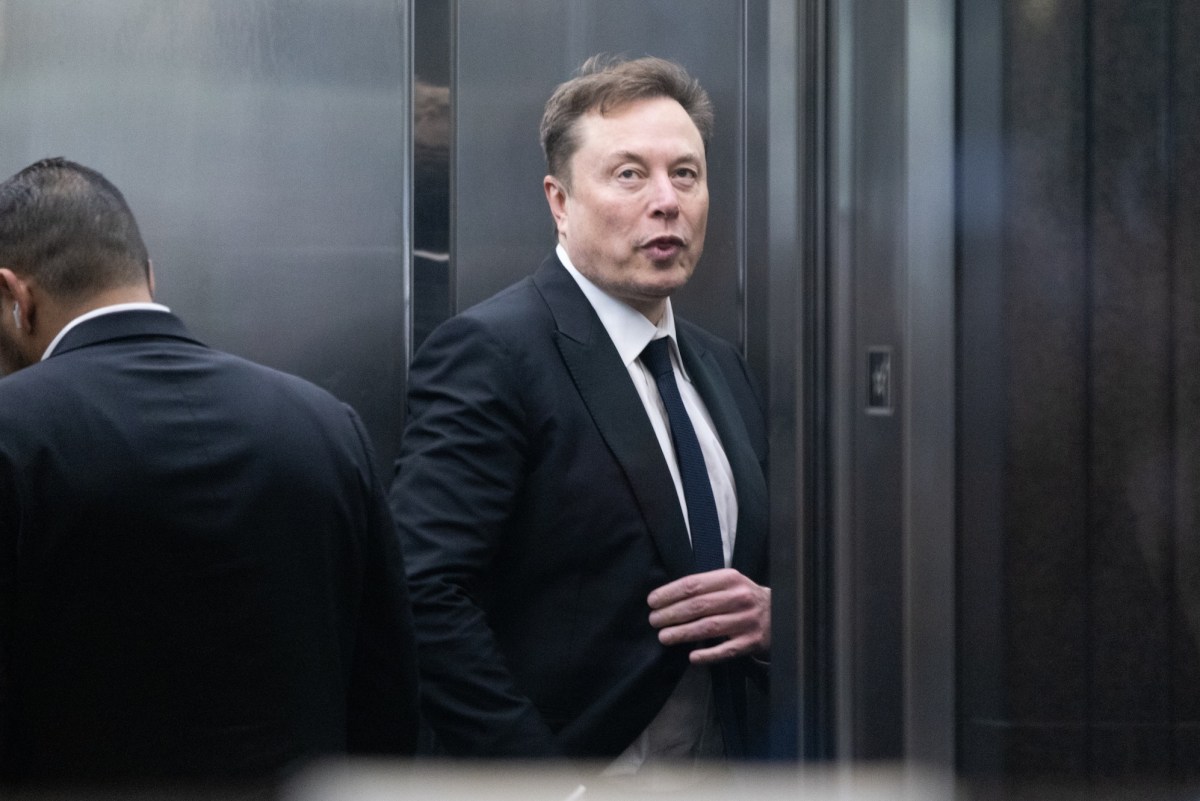 Elon Musk propose un projet de Hyperloop entre Austin et San Antonio pour réduire le temps de voyage à moins de 30 minutes.
