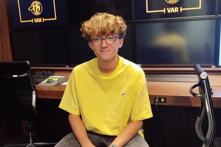 Félix, 15 ans, choisit l'arbitrage dans le football sans jamais avoir joué