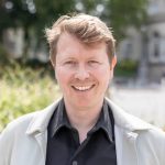 Gerard Oosterwijk assermenté comme conseiller municipal à Elsene, remplaçant Caroline Désir