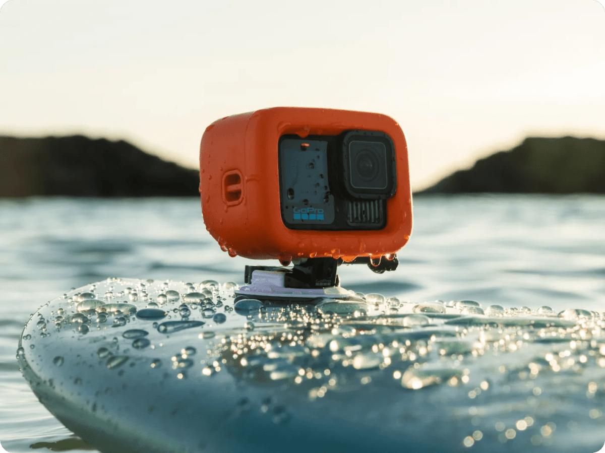 GoPro fusionne avec Starman Optical pour 285 millions de dollars et reste une société cotée.