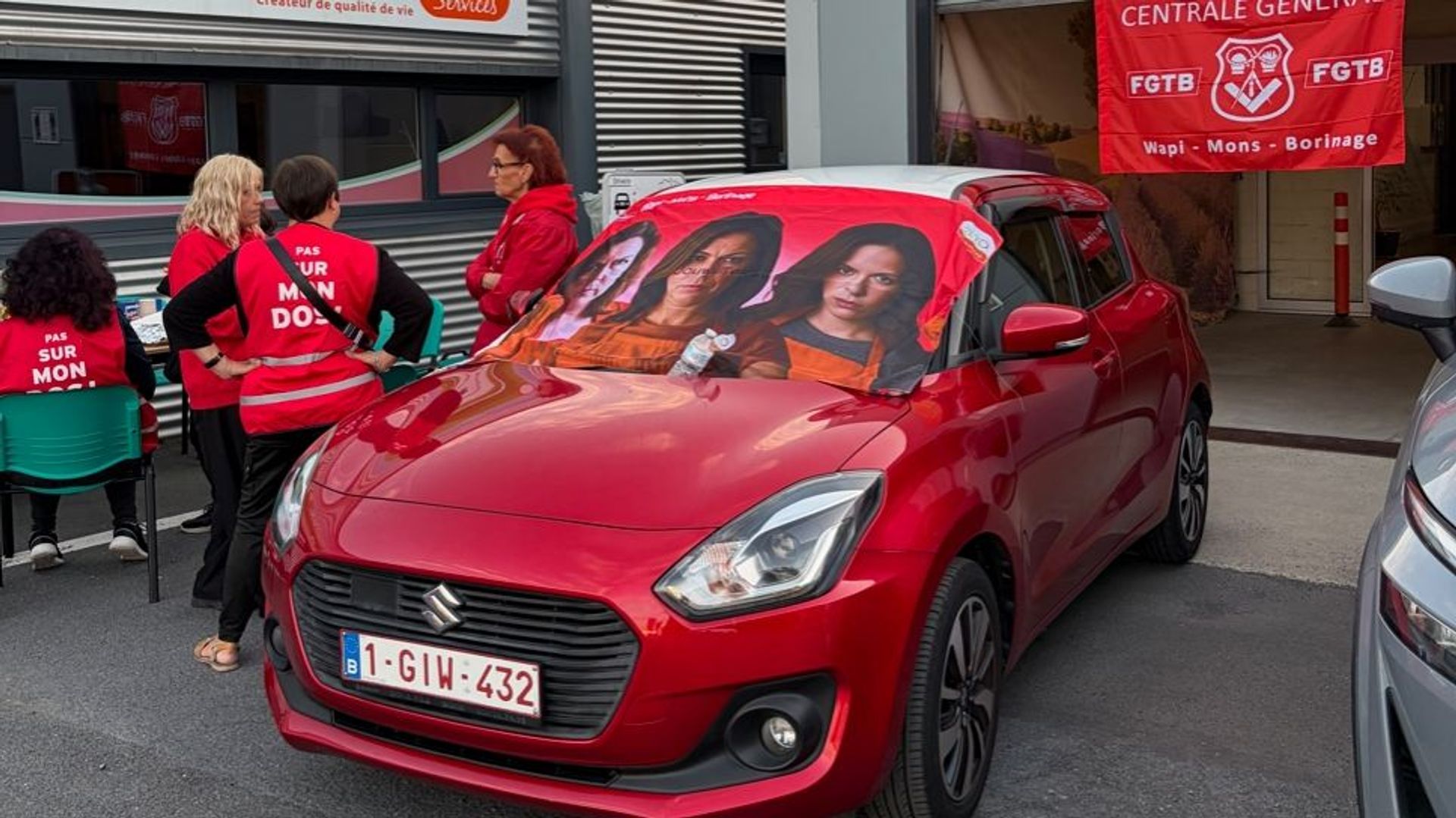 Grève des travailleurs d'EkoServices à Mons face à l'incertitude sur l'avenir