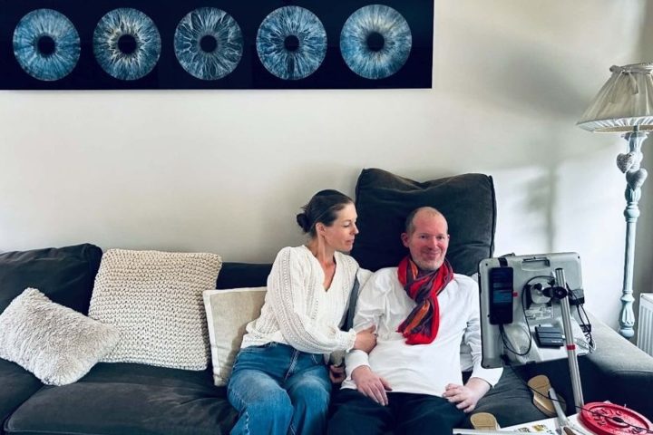 Gwenaël utilise la technologie de suivi oculaire pour lancer le site de soutien à la santé ‘Avantage Santé’
