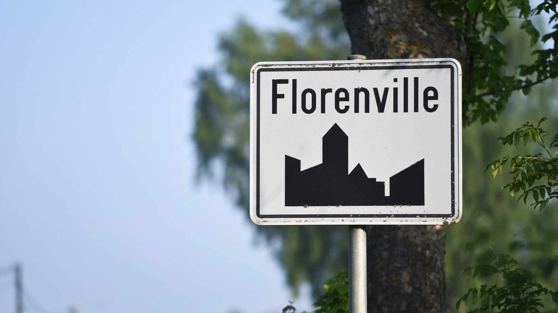 Incendie à la ferme Les Roses à Florenville : un suspect toujours en garde à vue après deux arrestations