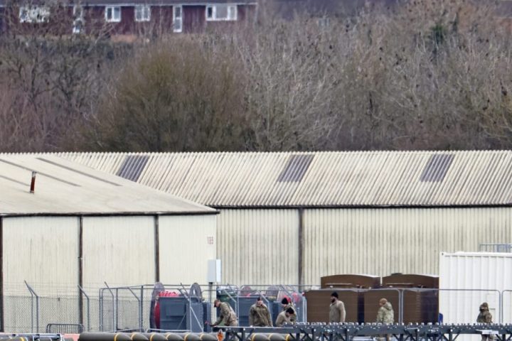 Incident majeur déclaré à la base aérienne de Fairford au Royaume-Uni après des arrestations