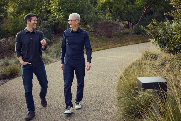 John Ternus succède officiellement à Tim Cook à la tête d'Apple.