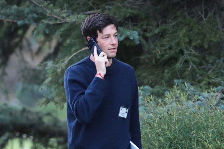 Josh Kushner de Thrive Capital face à la controverse de la FIFA et engage un avocat de renom pour sa défense