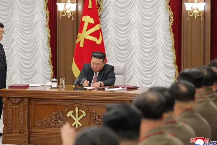 Kim Jong-un promet de renforcer l'alliance entre la Corée du Nord et la Russie en pleine guerre