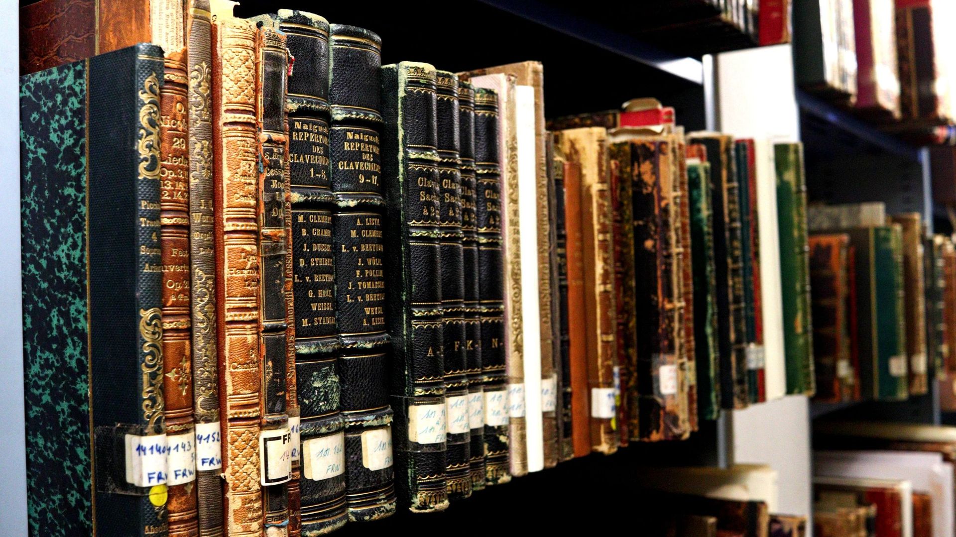 La bibliothèque du Conservatoire royal de Bruxelles détient une vaste collection de partitions inédites