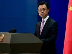 La Chine rejette les revendications maritimes des Philippines comme « illégales, nulles et non avenues » en pleine montée des tensions.