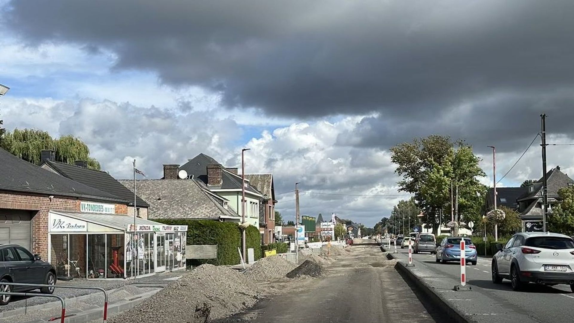 La démolition de la dalle en béton débute sur la N91 alors que les travaux entre Namur et Eghezée reprennent