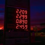 La France annonce une extension de 450 millions d'euros des subventions pour le carburant face à la hausse des coûts énergétiques.