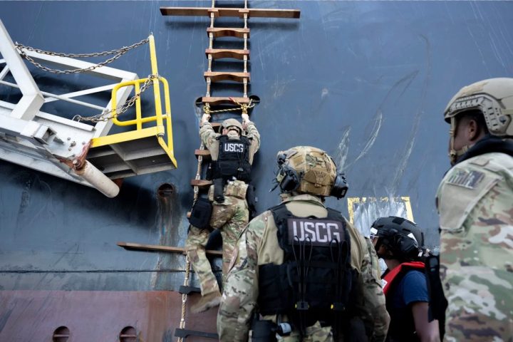 La garde côtière et le FBI sécurisent des pétroliers à destination des États-Unis après des cyberattaques signalées
