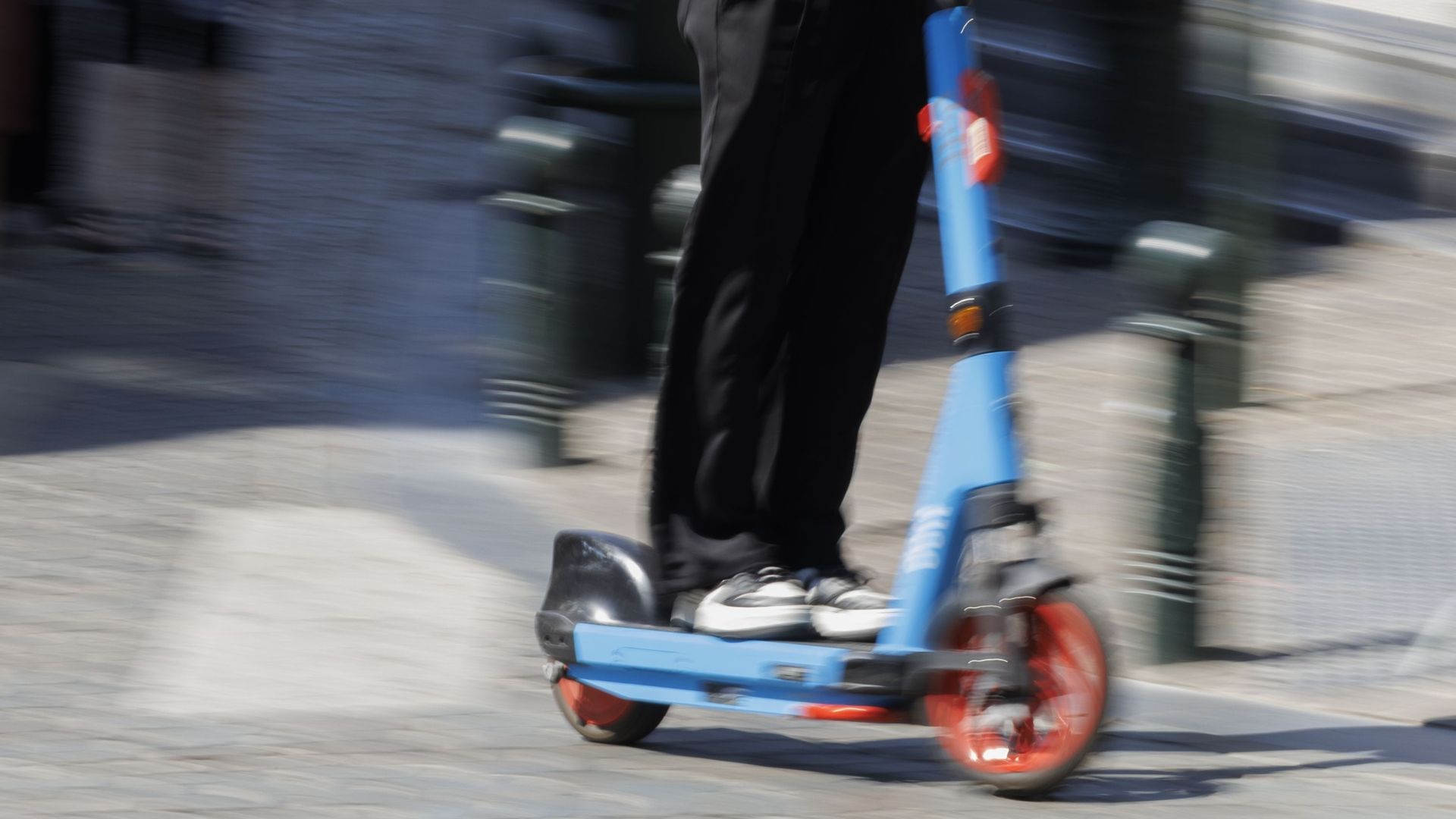 La police de Wavre fait respecter les règles d'utilisation des trottinettes électriques après une hausse des blessures
