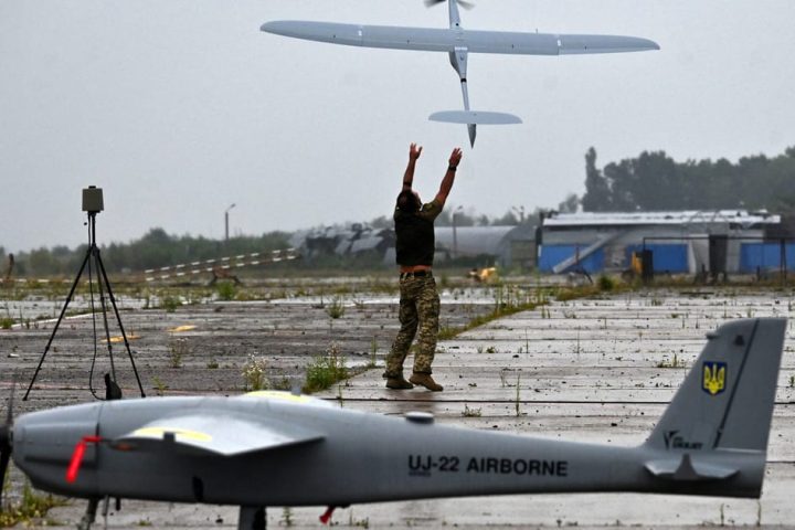 La Pologne accuse la Russie d'incendie criminel dans une usine de drones fournissant l'Ukraine