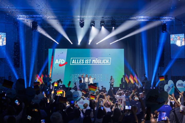 La Pologne exprime ses inquiétudes face aux progressions de l'extrême droite en Allemagne dans un contexte de renforcement militaire