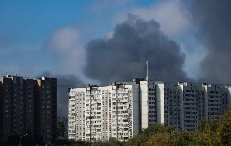 La raffinerie de pétrole de Moscou suspend ses opérations à la suite d'une attaque de drone ukrainienne