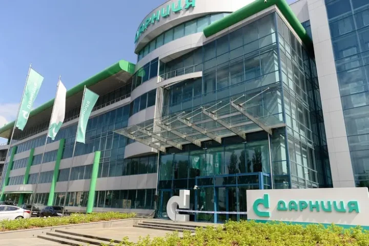 La Russie lance une deuxième attaque sur l'usine pharmaceutique Darnytsia à Kyiv cette semaine