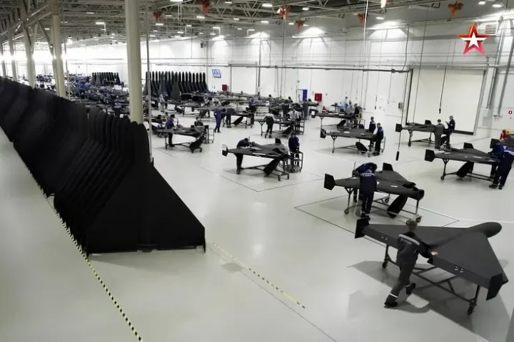 La Russie prévoit d'augmenter significativement sa production de drones kamikazes d'ici 2029