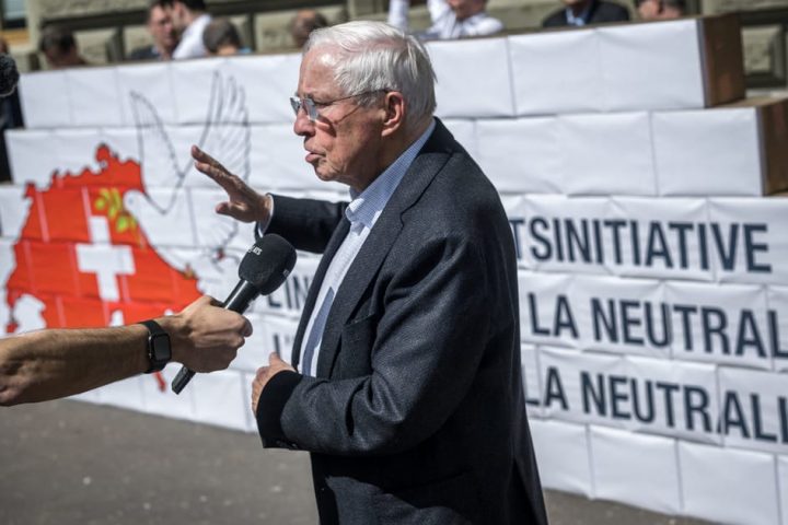 La Suisse votera sur un référendum concernant la neutralité constitutionnelle, influençant sa politique de sanctions contre la Russie