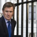 L'ancien chef du MI6 suggère que des négociations de paix entre l'Ukraine et la Russie pourraient débuter d'ici 2027