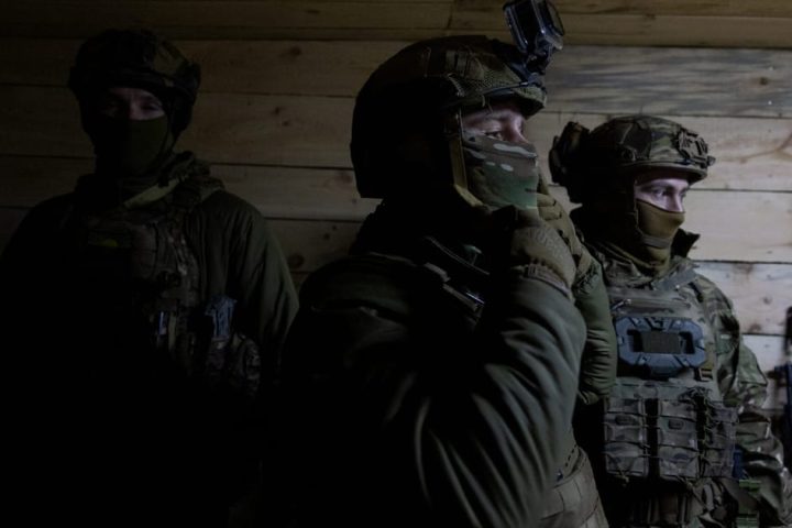 L'armée ukrainienne repousse les forces russes et capture plus de 250 prisonniers dans le Donetsk