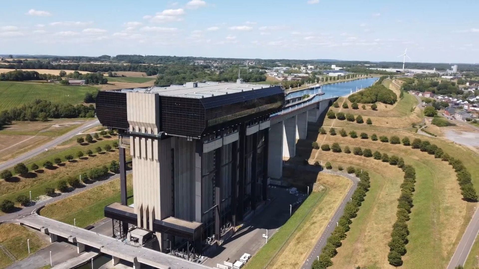 L'avenir du Centre Canal, site touristique majeur à La Louvière, reste incertain