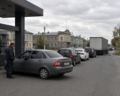Le budget de guerre de la Russie accentue la pression fiscale à travers le pays
