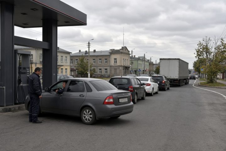 Le budget de guerre de la Russie accentue la pression fiscale à travers le pays