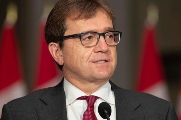 Le Canada et l'UE annoncent un nouveau cadre de partenariats tout en discutant du statut d'adhésion.
