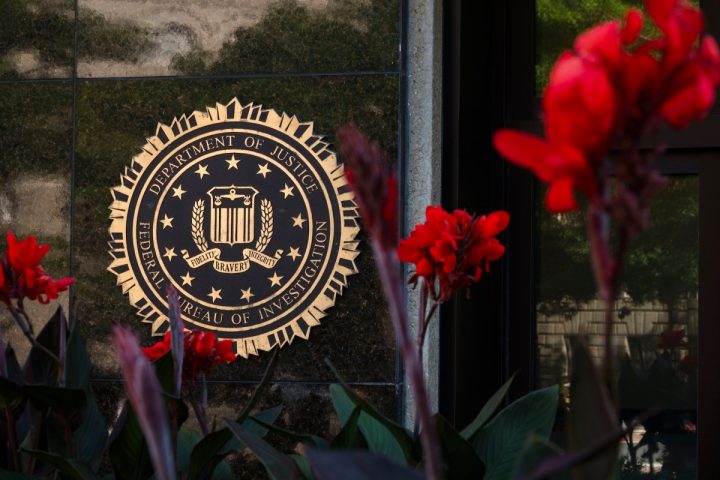 Le FBI confirme un incident de cybersécurité après le vol de données personnelles d'agents