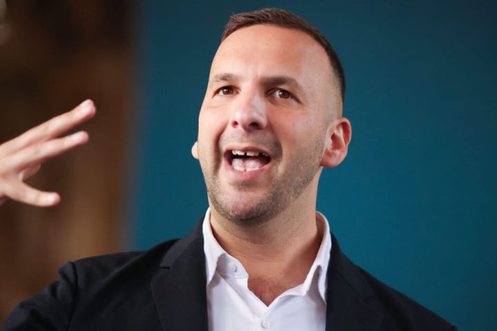 Le líder des Verts, Zack Polanski, se déclare candidat à l'élection partielle de Holborn et St Pancras