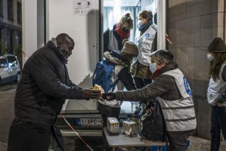 Le Médibus à Bruxelles cherche des bénévoles pour soutenir les services aux sans-abri
