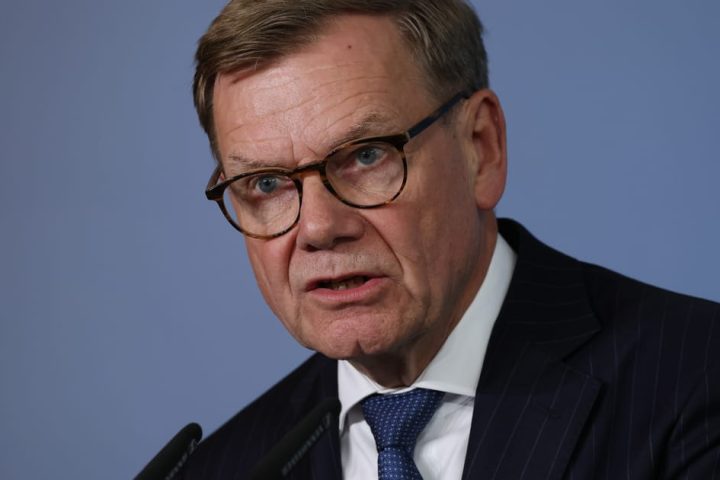 Le ministre allemand des Affaires étrangères appelle la Russie à cesser l'escalade lors d'une rencontre avec Lavrov