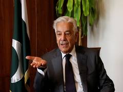 Le ministre pakistanais de la Défense réaffirme l'engagement envers l'accord de La Mecque après l'interception d'un drone houthis près de la ville sainte