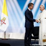 Le pape appelle au compromis pour parvenir à la paix en Ukraine lors de sa visite en France