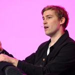 Le PDG d'ElevenLabs évoque une valorisation de 22 milliards de dollars et des avancées en technologie vocale IA